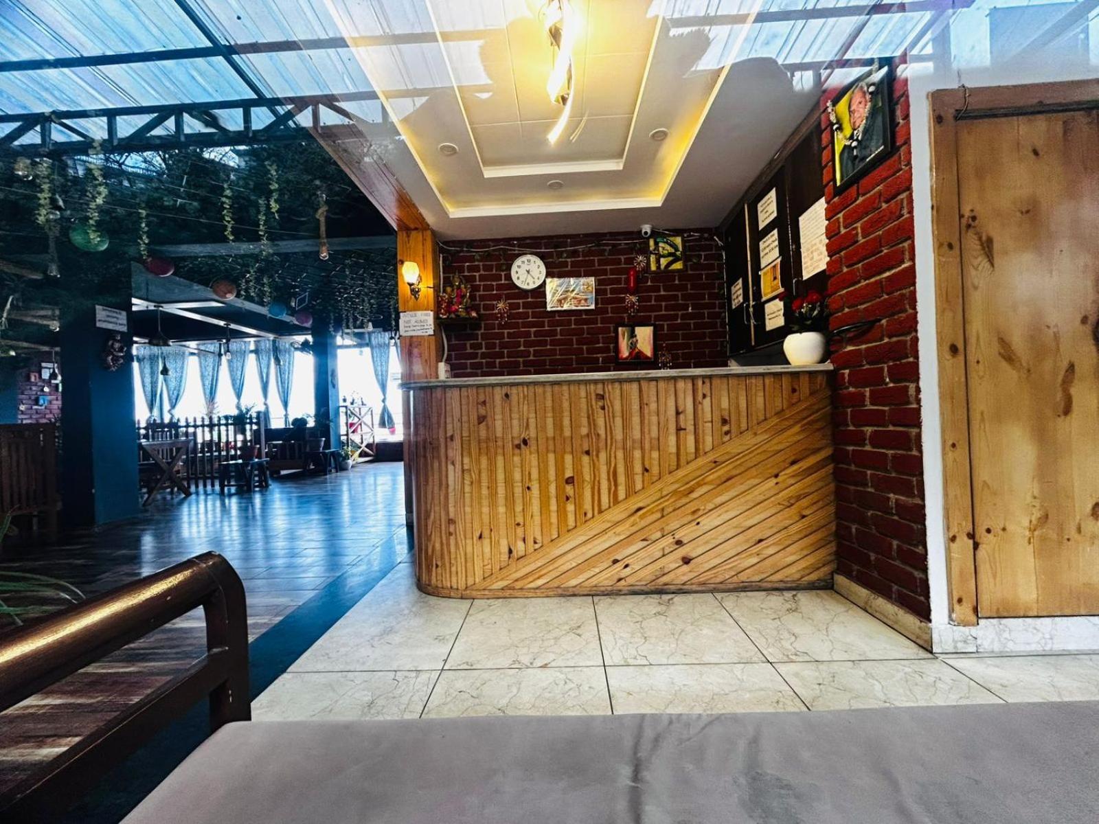 Hangout Inn Bhāgalpur Exterior foto